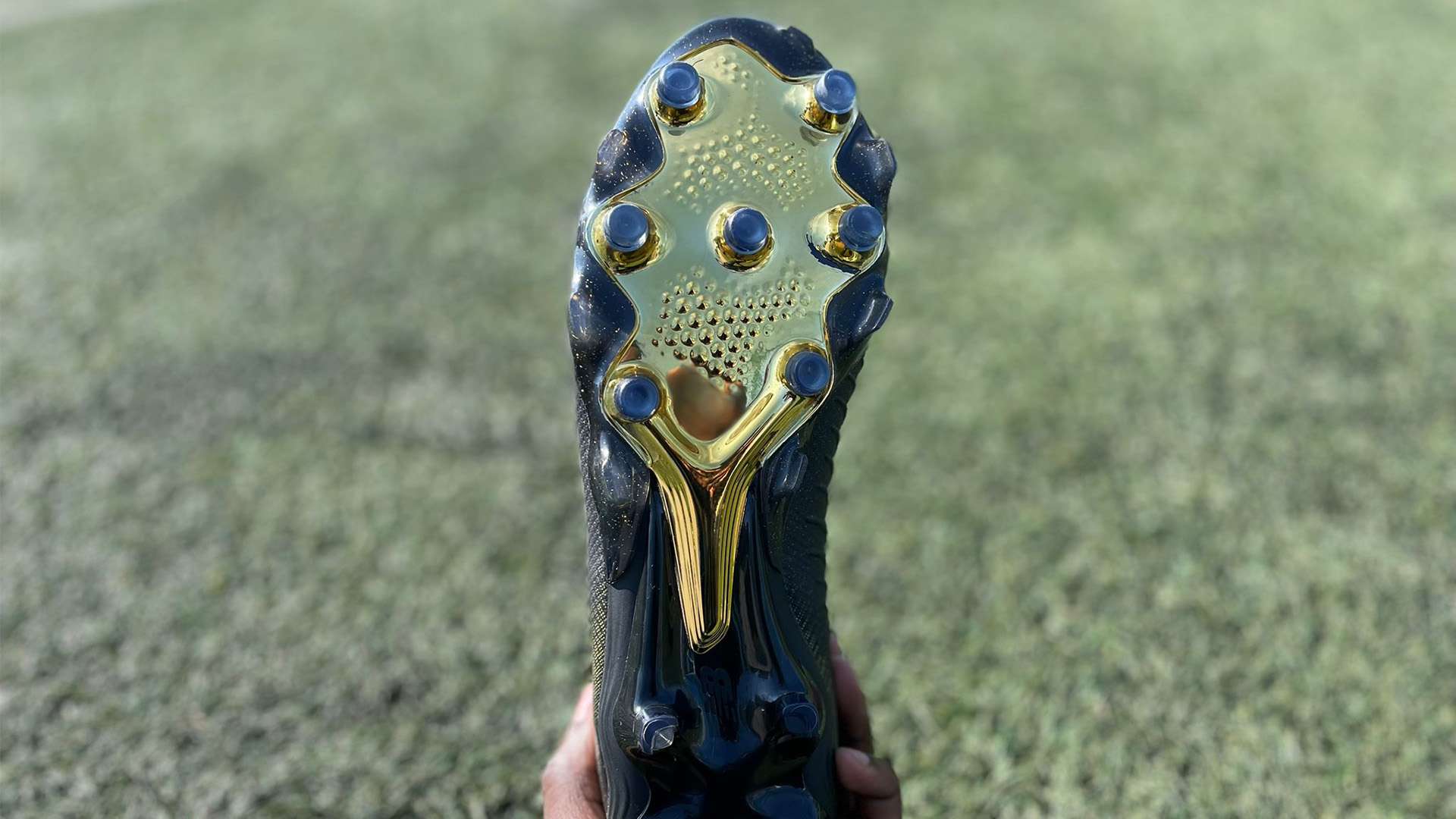 他在进球后 他在进球后